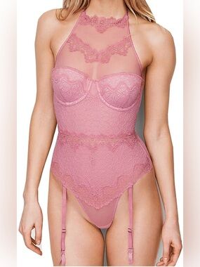 Victoria's Secret Dream
Angels Lilac Pink Chantilly Lace high neck teddy NWT 36D